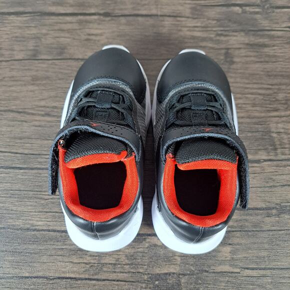 Nike CMFT Jordan 11 Retro Low Bred Toddler Size 7c Shoes CZ0906-006 (Worn Once) - Picture 6 of 9